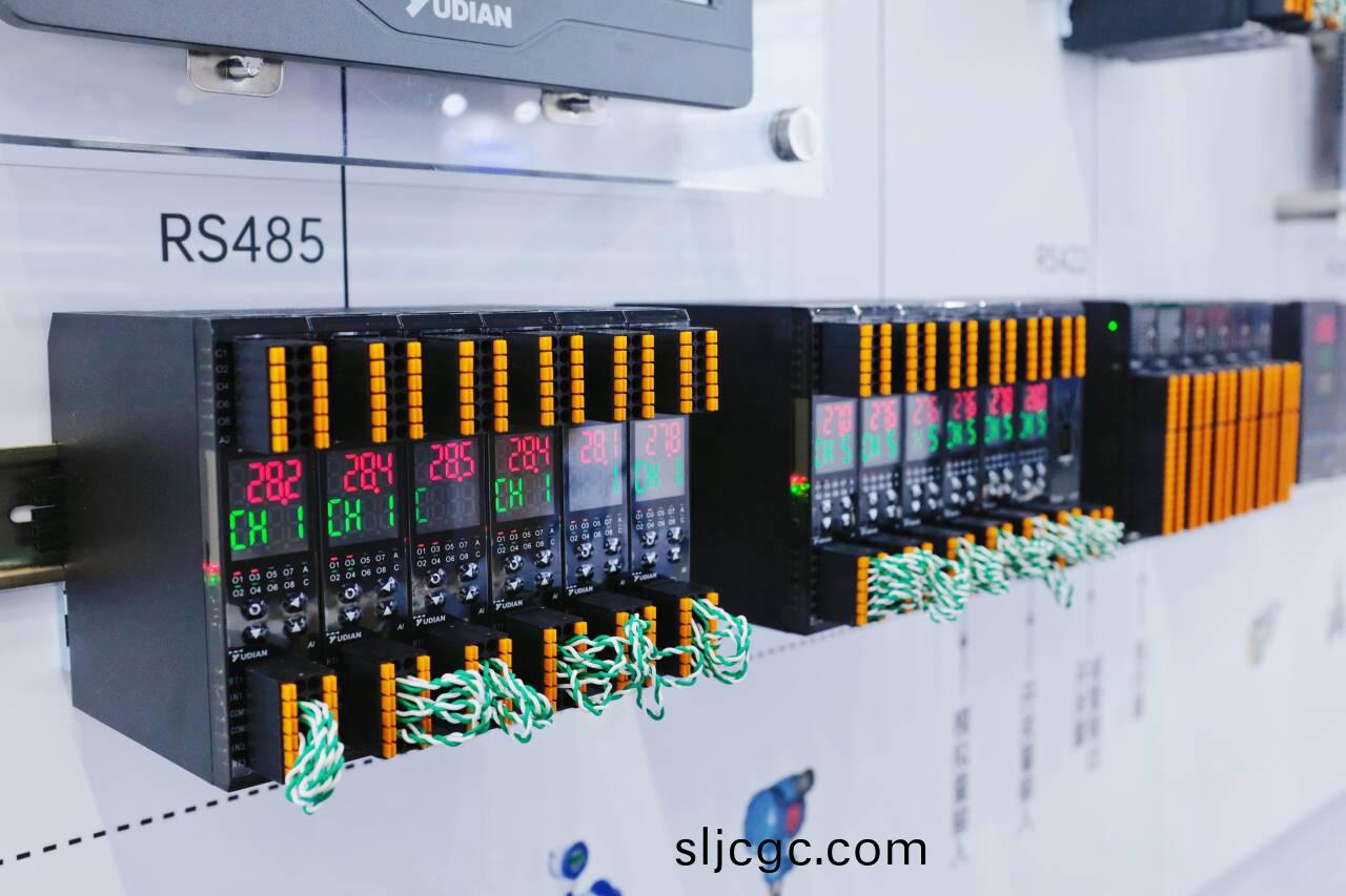 1Y95M}YBCN0(CR(IWA}RC9F_tmb.jpg 1Y95M}YBCN0(CR(IWA}RC9F_tmb.jpg